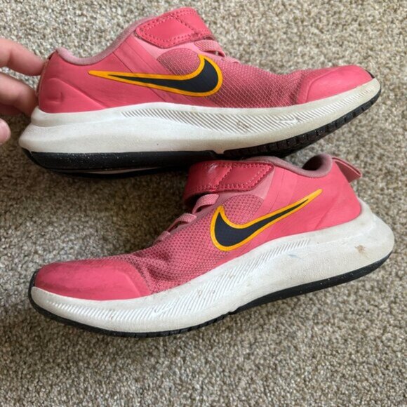 Nike Starrunner Just Do It Grade School Girl Size 12C Pink Velcro Running Shoes - Picture 9 of 10